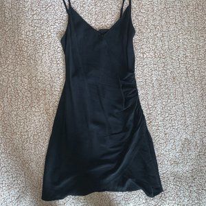 URBAN OUTFITTERS Black Ruched V-Neck Dress